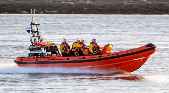 Kilrush RNLI Lifeboat Launched To Assist Fishing Boat