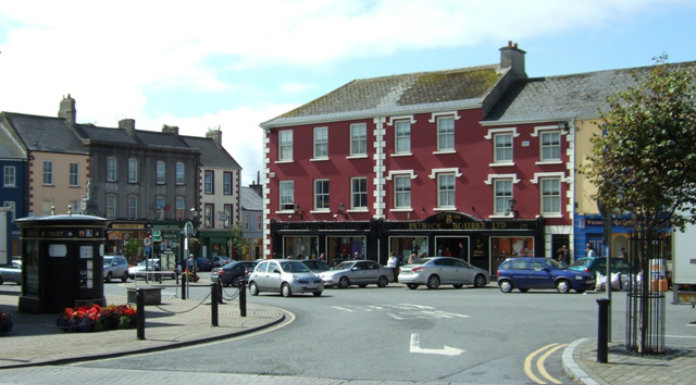 Santa’s Visit To Kilrush Saved Thanks To Local Community