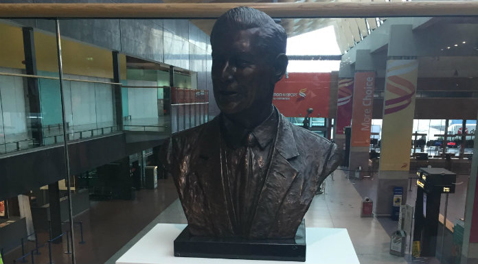 Bust Of Brendan O’Regan Unveiled At Shannon Airport