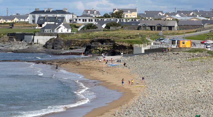 Big Beach Clean Up Attracts Volunteers to Clare Coasts