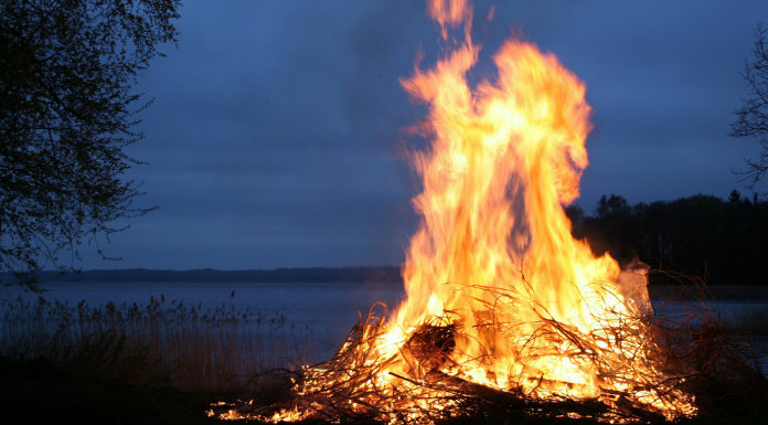 Clare’s Fire Service Issues Safety Warning Ahead Of Halloween Night